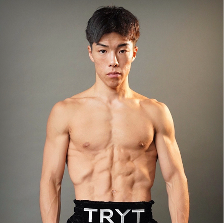横山選手W444.png